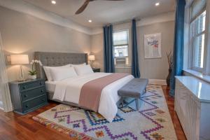 4BR near Prospect Park Off-Street Parking Outdoor Space 3 Kings, 1 Queen
