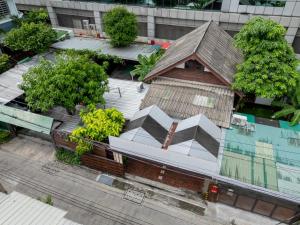 Banana house