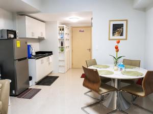 Makati CBD Executive Skyline Apartments