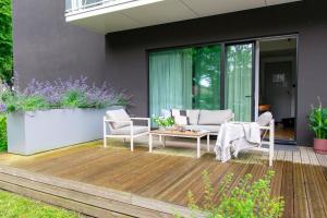 Esplanaadi 10 Studio with Terrace, Close to Beach
