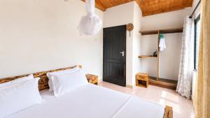 Diani Beach 1BR Steps from the Beach