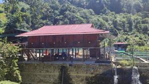 Tay Con Linh Farmstay & Trekking Ha Giang