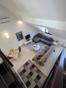 Astoria Duplex Panorama