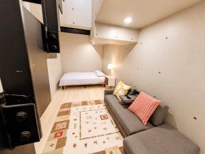 Tokyo Urban Living House