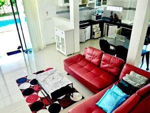 Rawai 3 Bedroom Pool Villa near Nai Harn Beach