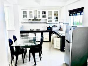 Rawai 3 Bedroom Pool Villa near Nai Harn Beach