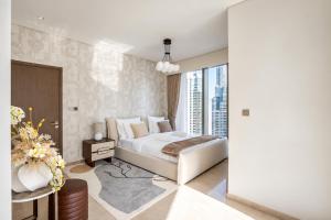 Grande Downtown Dubai - Luxury 2BR Apt with Balcony & Stunning City Views