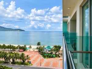 A La Carte Premium Ocean 2BR Nice View