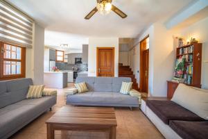 Villa with stunning sea view and private pool
