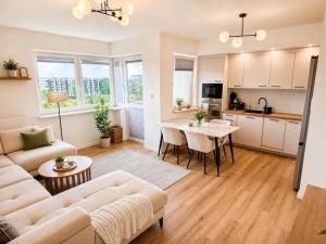 Przestronny 50m2 Ochota Darmowy Parking Balkon
