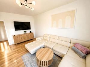 Przestronny 50m2 Ochota Darmowy Parking Balkon