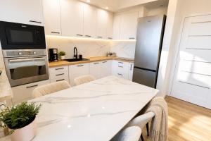 Przestronny 50m2 Ochota Darmowy Parking Balkon