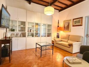 White Roads Apartment