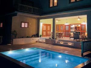 Private Villa 3min walk to Beach