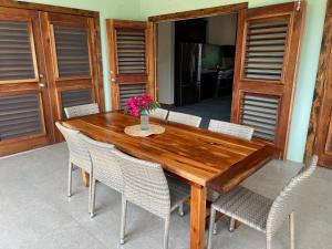 Private Villa 3min walk to Beach