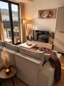 Moderný apartmán v centre Banskej Bystrice so súkromnou terasou a parkovaním
