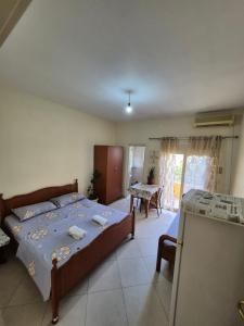 Villa Xhelalit large ensuite rooms