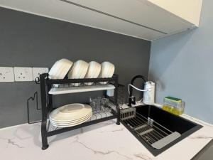 Bay Suites l 6 Pax l Cozy l Near KK City l Likas