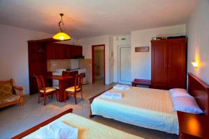 Sideris Lambros Rooms