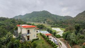 Brij Bagh Private 5BHK with Floating Bed&Hill View