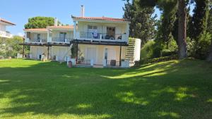 Evia Blue Paradise, Beachfront Villa