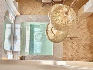 Riad Des Amis Private-Pool-Rooftop