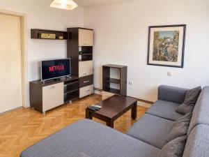 Apartmani M Petrovac