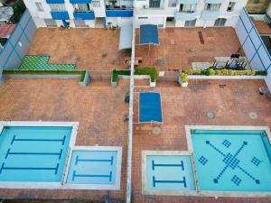 Apartment-studio with pool and parking Ventura Plaza