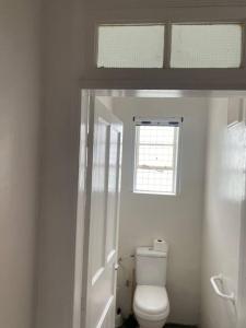 Large 4-bed Retreat Steps to the Beach!
