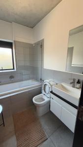 2 Bedroom Apartment to Rent in Zevenfontein