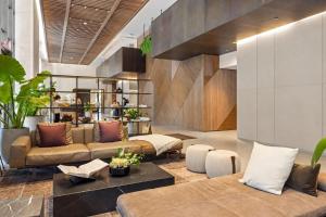 Luxury Miami Studio Pool, Gym City Vibes