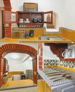 Altamira Bird House
