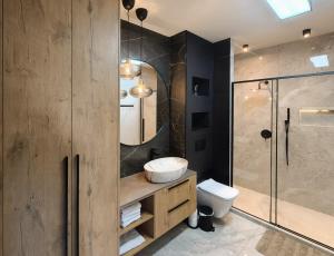 Apartament nadmorski z ogródkiem