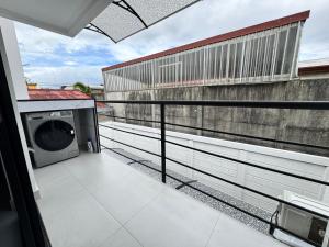 Premium 2-Bedroom Apartment - 8 minutes to SJO Airport, Heredia