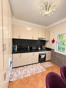 Cozy & Unique Stay. 200 m to the Beach !