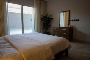 Majdiya 125 King Salman Dist 2BR Gym Pool