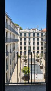 2 Bedroom Central Lisbon Apartment Near Graça-Alfama-Baixa-Rossio with Private Parking