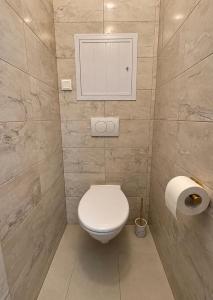 Bystrina - priestranný apartmán s parkovaním