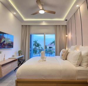 Stylish Apartment with Pool Near Hard Rock