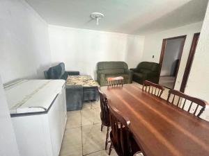 Casa com piscina, Spa e próximo ao Shoping cidade