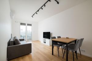 Górczewska Harmony Apartment by BookingHost
