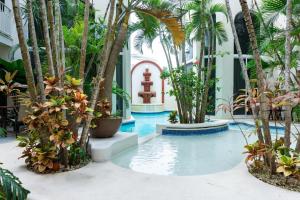Royal Palms 4 condo