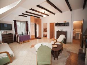 Large apartment for 4 people, Rowy