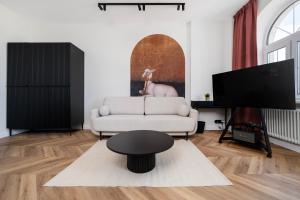 Narutowicza 45 Signature Apartment by BookingHost