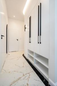 Narutowicza 45 Signature Apartment by BookingHost