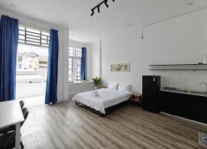 J Guesthouse