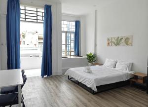 J Guesthouse
