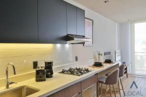 Apartment with exterior balcony 209
