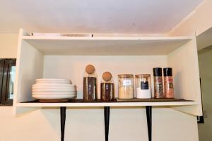 City Center 2BR Home near airport with Pool Access