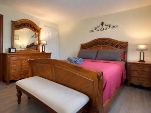 3 Bedroom Pool Home for 6 with AC near Fort Lauderdale Beach